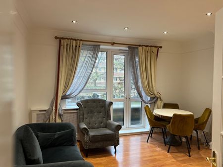 3 Bed Flat, Wilkie House, NW8 - Photo 2