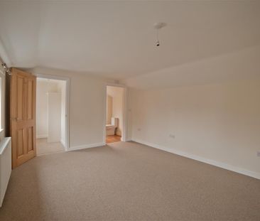 Station Road - Photo 2