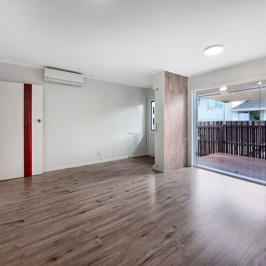 2/30 Bristol Street, Merivale - Photo 1