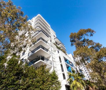 One Bedroom Apartment Flooded with Natural Light - Photo 5