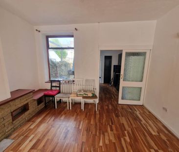 Price £1,200 pcm - Let - Photo 4