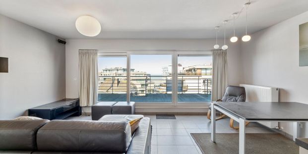 Appartement te huur in Sint-Idesbald voor € 1.100 met 2 slaapkamers - Photo 1