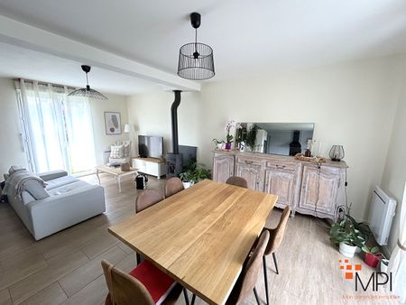 Location Maison 5 pièces 77m² - Photo 2