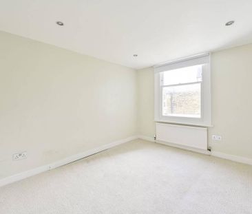 4 bedroom terraced house to rent - Photo 1