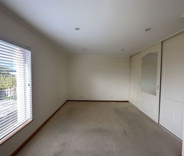 Perfect for the family, Live Here! - Photo 6