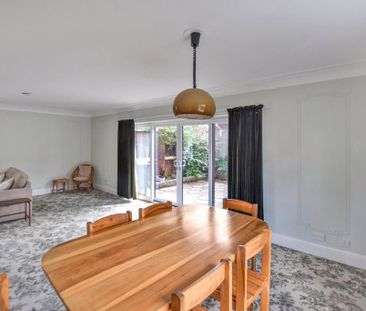 3 bedroom detached bungalow to rent - Photo 3