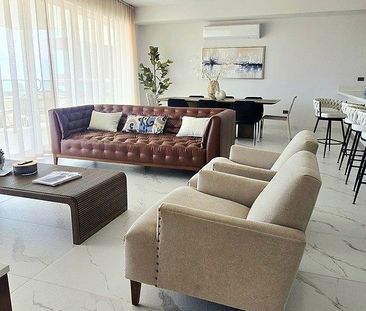 Real Del Mar Modern Condo For Rent - Photo 6