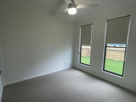 Spacious 3 Bedroom Duplex! - Photo 5