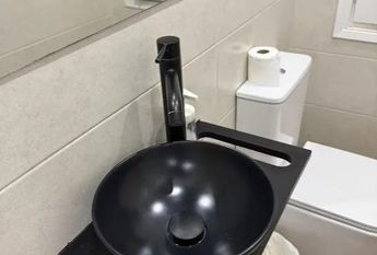 Plaça de Pep Ventura, Badalona, Catalonia 08912