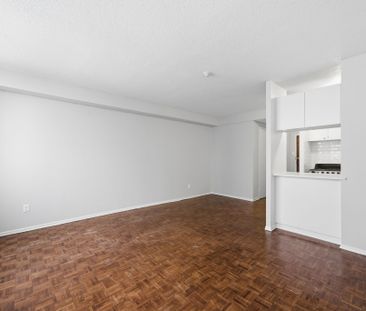 For Lease - 2360 Dundas Street Unit# 2520B, Toronto, Ontario - Photo 3