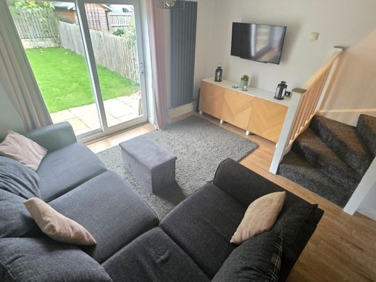 2 bedroom House To Let - Photo 1