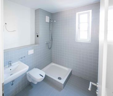 Modernisierte Altbauwohnung im Komponistenviertel - Photo 1