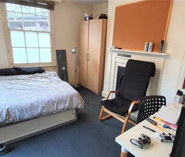 6 bedroom end of terrace house to rent - Photo 5