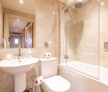 2 bedroom end of terrace house to rent - Photo 6