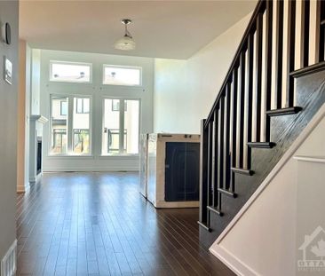 For Lease - 53 MAIZE Street, Stittsville - Munster - Richmond, Ontario - Photo 1