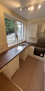 1 bed Apartment - To Let - Photo 3