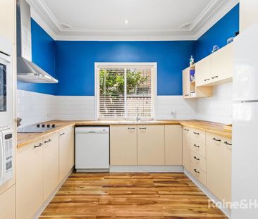 Cozy Family Home in a Convenient Ingleburn Location! - Photo 3