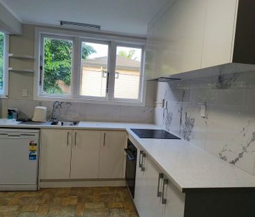 Ready to move in - 1 Bed + Study Unit in St Lukes - Photo 4