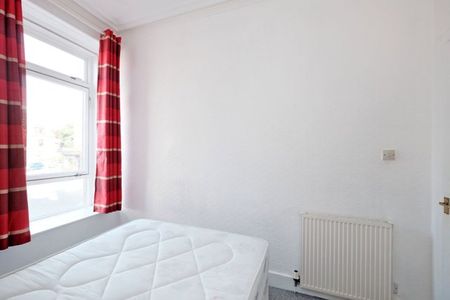 Flat 1, 135 Rosemount Place, AB25 2YH, Aberdeen - Photo 2