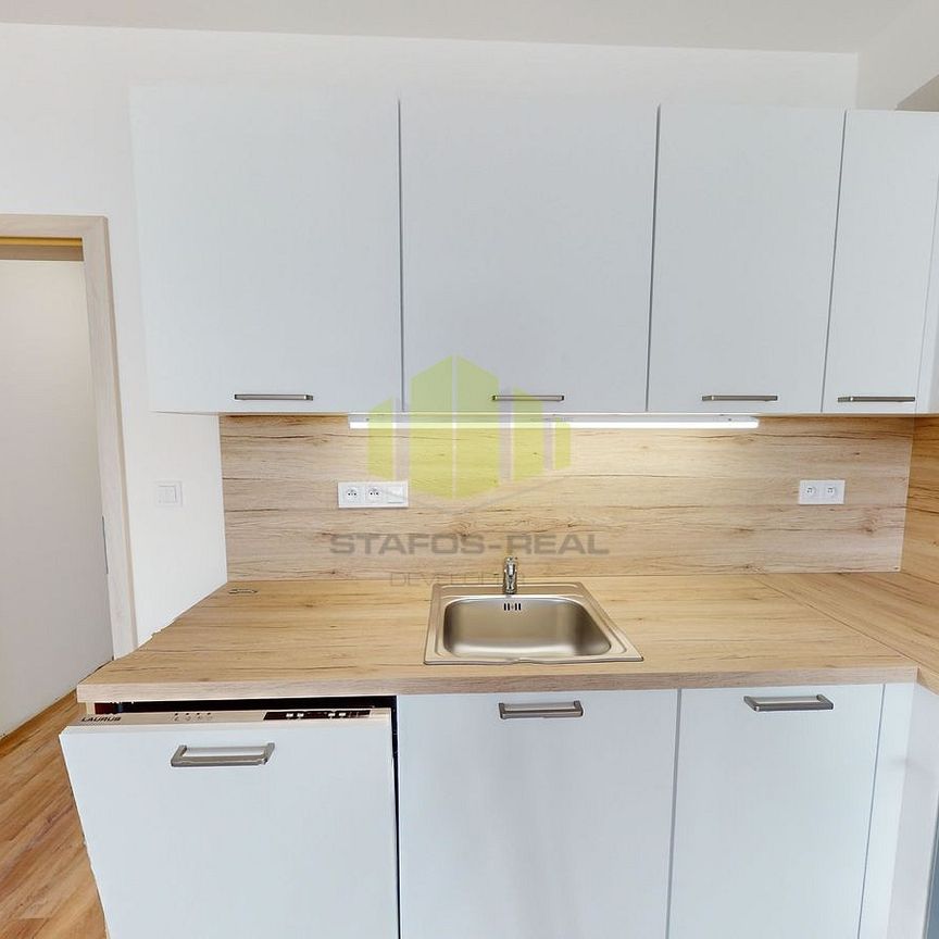 Pronájem bytu 2+kk 59 m² - Photo 1