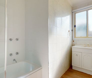 Affordable Family Living in Prime Laverton Location! - Photo 6