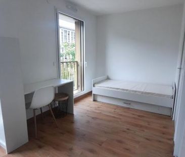 Location Appartement 1 pièce 19m² LYON 7ème - Photo 2