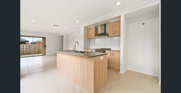 Family home offering comfort and style - Photo 1