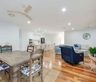 1 Raewood Close, Coral Cove QLD 4670 - House For Rent | Domain - Photo 1