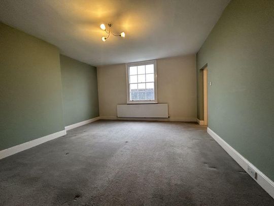 4 bedroom detached house to rent - Photo 1