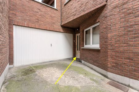 Ruim appartement met 2 slpk, bergruimte en parkeerplaats - Photo 3