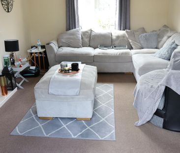 3 bedroom detached house to rent - Photo 2