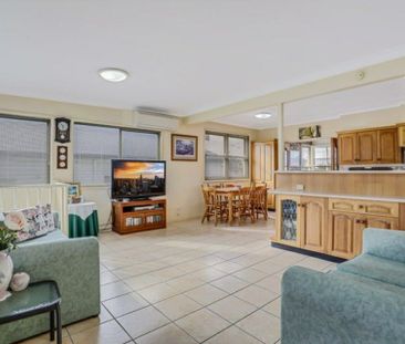 "Spacious Family Home" - Photo 1