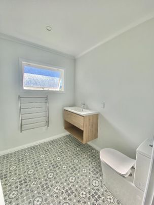 Sunny Family Home in Popular Location - Photo 1