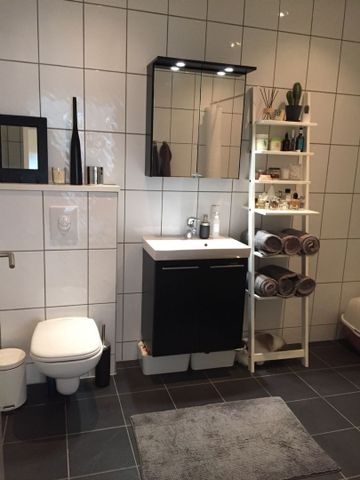 Stor 2-værelses lejlighed med central beliggenhed ved Nørresundby Torv - Photo 5