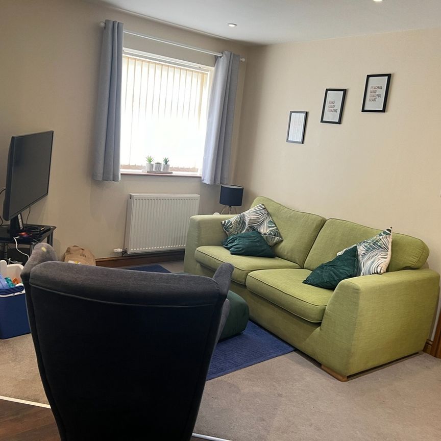 1 Bed Flat, Montpelier Road, NG7 - Photo 1