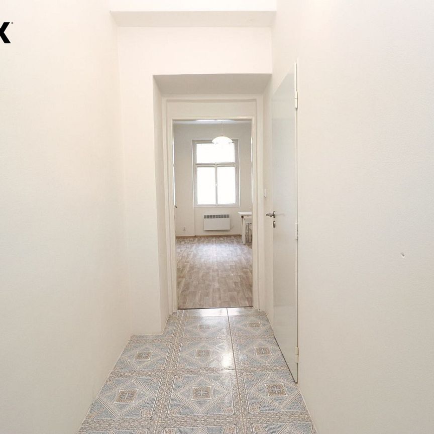 Pronájem bytu 1+1 39 m² - Photo 1