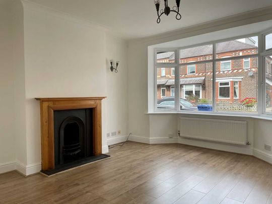 Grappenhall - Photo 1