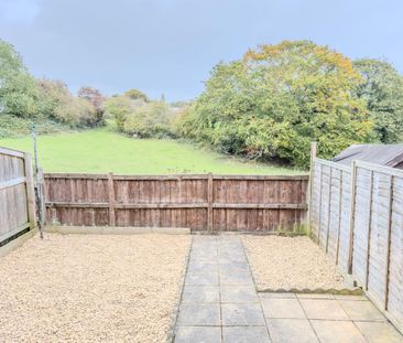 2 bedroom terraced house to rent - Photo 2