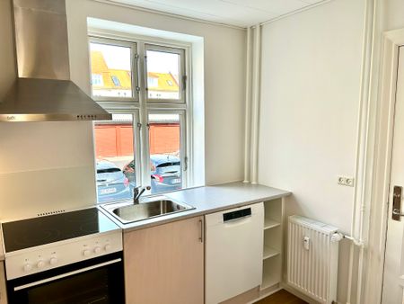 Hyggelig 3-værelses lejlighed i Aalborg med gode faciliteter - Foto 3