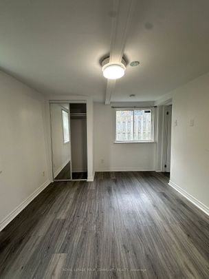 For Lease - 945 Yonge Street, Barrie, Ontario - Photo 1