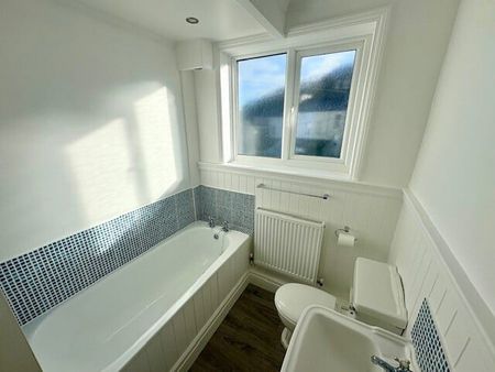 Priory Road, Plymouth - Photo 3