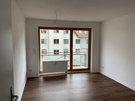 renovierte 3-Zimmer-Wohnung in Magdeburg / Buckau *frei ab sofort* - Photo 1