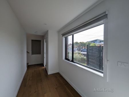 7/10 Davies Street, Brunswick - Photo 3