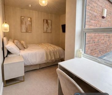 1 bedroom in a house share to rent - Photo 3