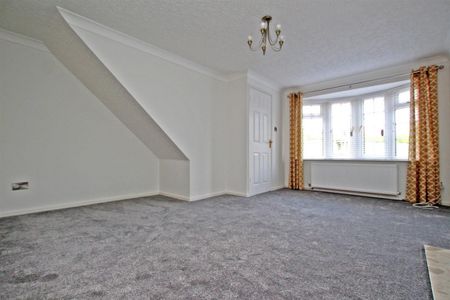 2 bedroom Town house to rent - Photo 3