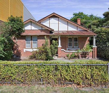 525 Macauley Street, Albury NSW 2640 - House For Rent | Domain - Photo 2