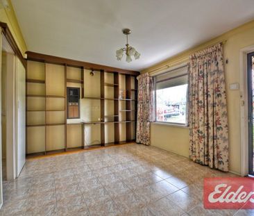 Well Present 3 Bedroom Family Home - Photo 3