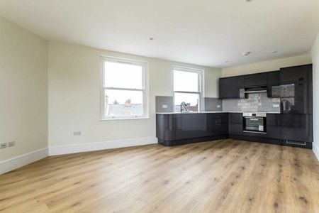 Finchley Road, Hampstead, NW3 - Photo 4