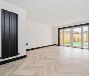 2 bedroom end of terrace house to rent - Photo 6