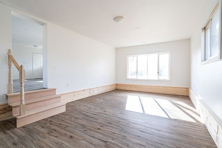 $2,350 / 3 br / 1 ba / 1100 sqft 27 Black Friars Rd - Photo 2